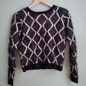 NWT Diamond Patterned Fuzzy Sweater
